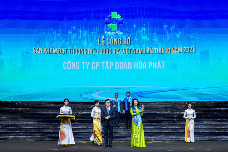 Hòa Phát 8 lần liên tiếp nhận chứng nhận Thương hiệu Quốc gia - Ảnh 1.