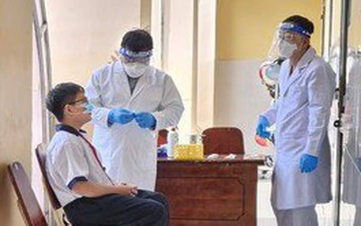 Chùm ca não mô cầu ở TP.HCM được kiểm soát, 3 em sức khỏe ổn định, học sinh học bình thường - Ảnh 4.