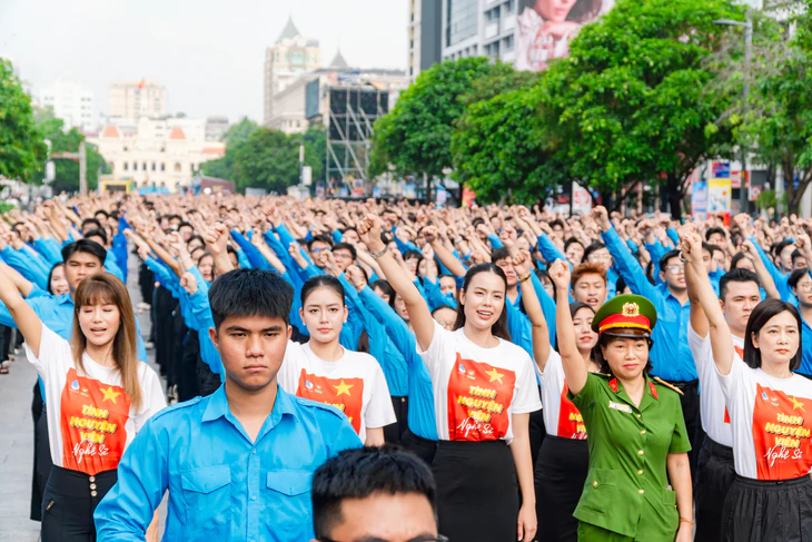 7 . 000 Bạn trẻ cùng đồng ca Lên đàng , kỷ lục Việt Nam 2026 - Ảnh 4.