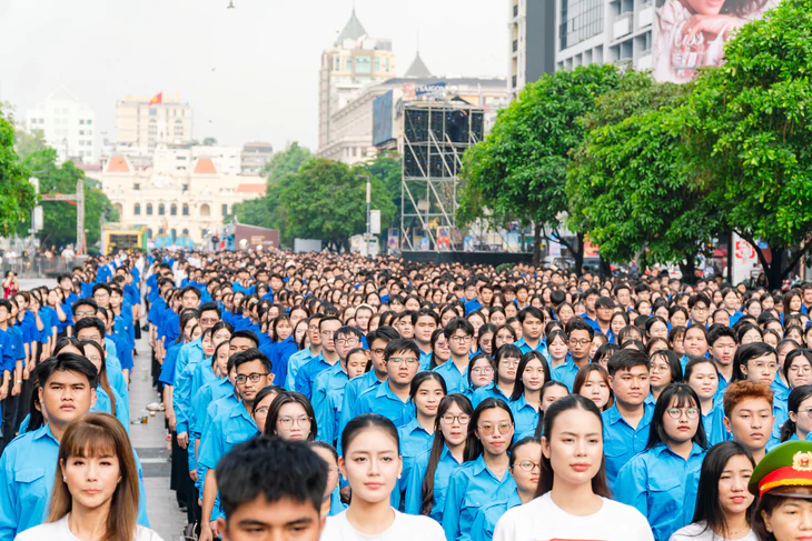 7 . 000 Bạn trẻ cùng đồng ca Lên đàng , kỷ lục Việt Nam 2026 - Ảnh 8.