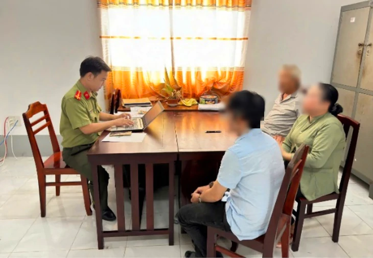 Đăng video xúc phạm hàng xóm lên Facebook, người đàn ông bị phạt 12,5 triệu đồng - Ảnh 1.