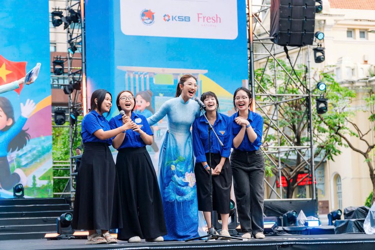 Hoa hậu Phương Linh và Á hậu Cẩm Ly nhắn nhủ tuổi trẻ sống đẹp năm 2026 - Ảnh 5.