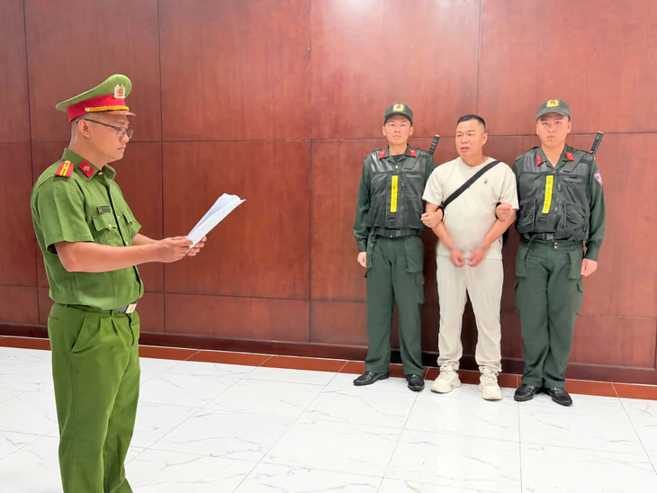 Bắt, khởi tố Sun Yupeng (Tôn Bằng) về tội "Xâm phạm quyền sở hữu công nghiệp" - Ảnh 1.