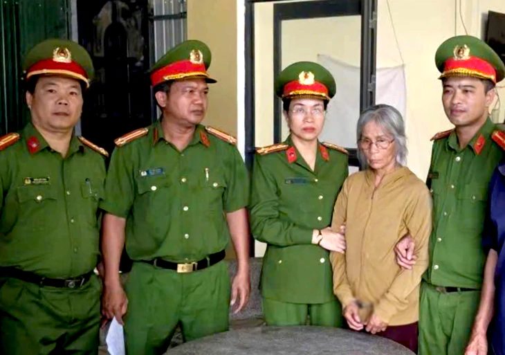 Bắt người phụ nữ giết bạn, cướp vàng trốn truy nã 43 năm - Ảnh 2.