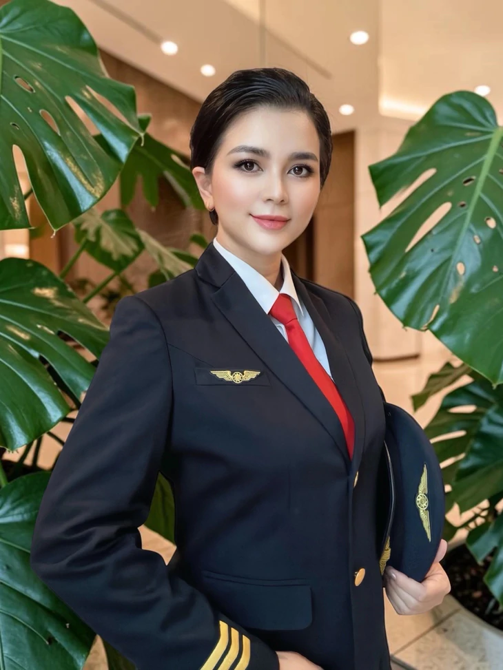 Diễn viên Diệu Thúy giờ ra sao sau bỏ showbiz, chi 6 tỉ học phi công?  - Ảnh 3.
