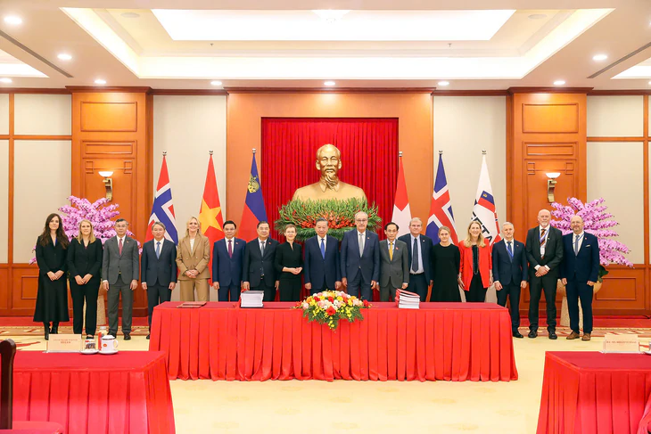 Việt Nam ký FTA cùng lúc với 4 nước châu Âu sau 14 năm đàm phán - Ảnh 2.