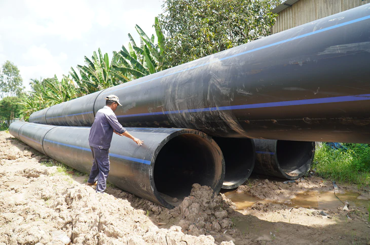 Đẩy nhanh tiến độ nhà máy nước thô liên vùng ứng phó El Nino - Ảnh 1.