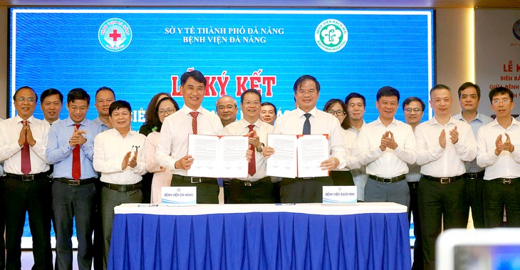 Bệnh viện Đà Nẵng hợp tác Bệnh viện Bạch Mai, hướng trở thành bệnh viện chuyên sâu hạng đặc biệt - Ảnh 2.