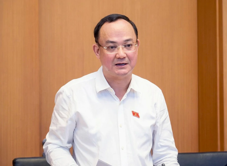 'Phần lớn chi tiêu của công nhân, người thu nhập thấp là thiết yếu nên áp lực lớn' - Ảnh 1.