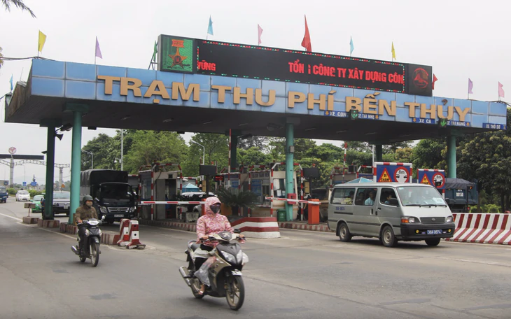 Tạm dừng thu phí hai trạm cầu Bến Thủy 30 ngày, chủ đầu tư nói gì? - Ảnh 7.