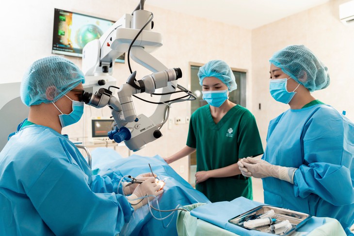 Phẫu thuật đục thủy tinh thể Tại bệnh viện mắt Sài Gòn Nha Trang: Công nghệ laser tiên tiến 2026 - Ảnh 1.