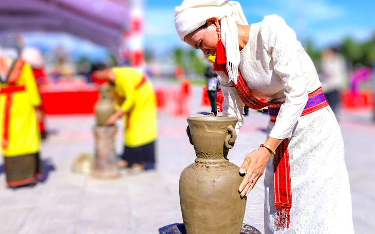 Cam Lâm và Ninh Phước ở Khánh Hòa trở thành đô thị loại III - Ảnh 3.