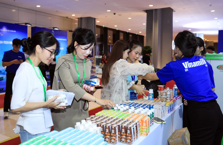 18 năm đạt Thương hiệu quốc gia và hành trình nâng chuẩn của Vinamilk - Ảnh 2.