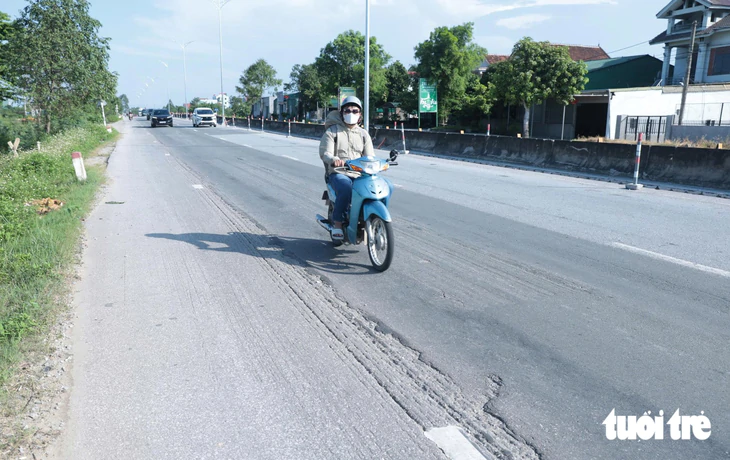 Tạm dừng thu phí hai trạm cầu Bến Thủy 30 ngày, chủ đầu tư nói gì? - Ảnh 3.