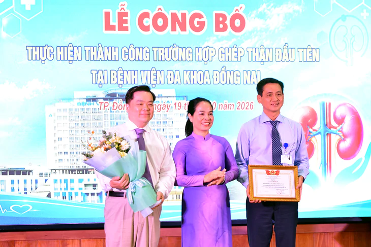 Đồng Nai công bố ca ghép tạng thành công đầu tiên, chồng hiến thận cho vợ - Ảnh 5.