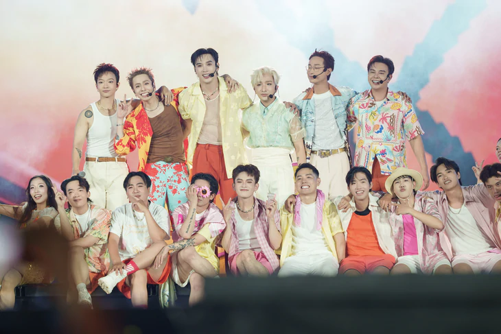Concert Anh trai vượt ngàn chông gai ngày 2 'sức nóng' tình thân và cội nguồn - Ảnh 3.