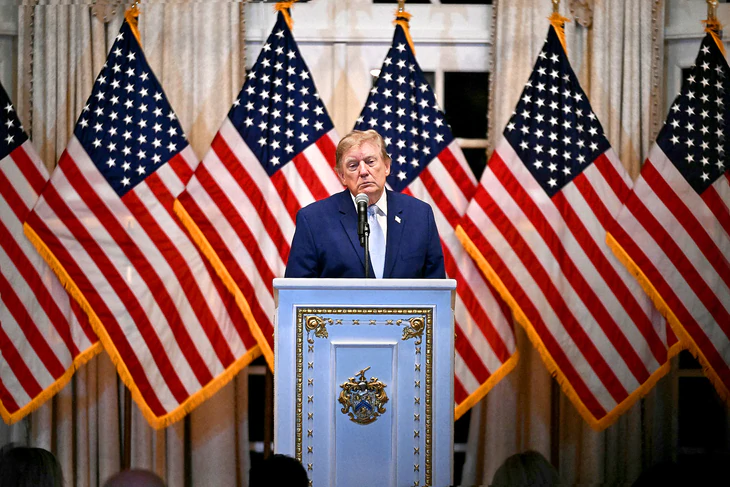 Lo bị điều tra sau bầu cử, giới chức chính quyền Trump tìm luật sư riêng - Ảnh 2.