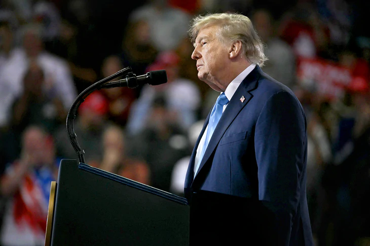 Tỉ lệ ủng hộ ông Trump chạm mức thấp kỷ lục trước thềm bầu cử giữa kỳ - Ảnh 2.