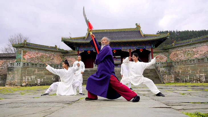 Phái Võ Đang bất ngờ tổ chức 'đại hội võ lâm' cho làng kung fu Trung Quốc - Ảnh 1.