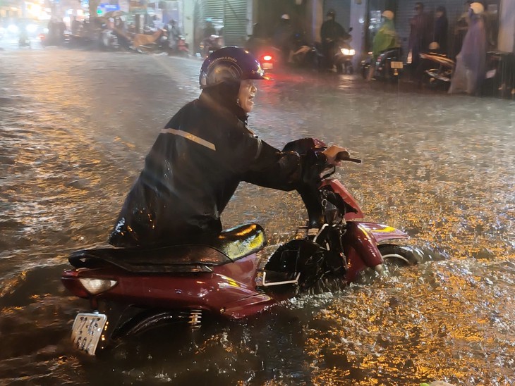 Mưa tháng 9 TP.HCM năm nay có gì đặc biệt khi có nơi gấp 1,5 năm ngoái? - Ảnh 3.