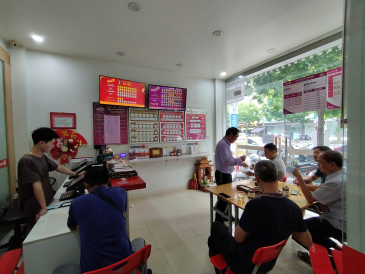 Jackpot xổ số Mega 6/45 có thể phá kỷ lục 10 năm vào tối nay - Ảnh 2.