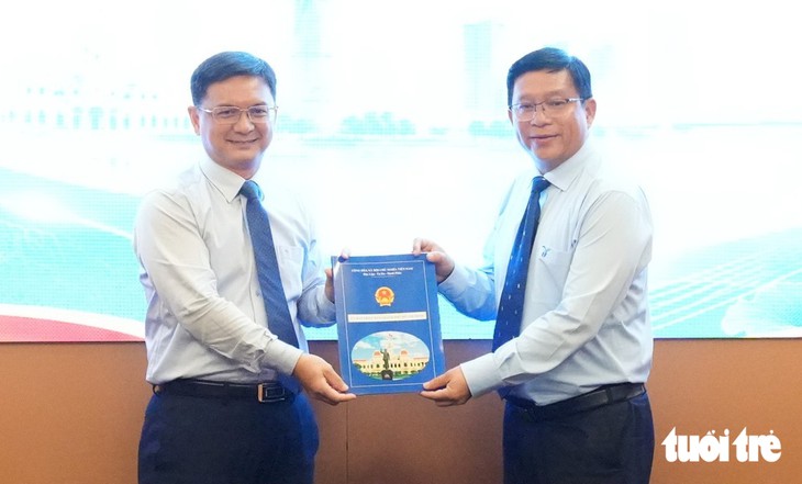 Ông Lê Tuấn Anh làm hiệu trưởng Trường ĐH Thủ Dầu Một, TP.HCM - Ảnh 1.