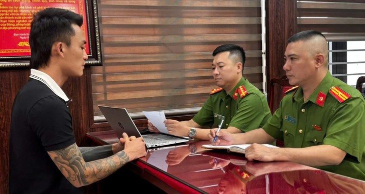 Bắt tạm giam TikToker “Minh Sầm Sơn” ở Thanh Hóa - Ảnh 1.