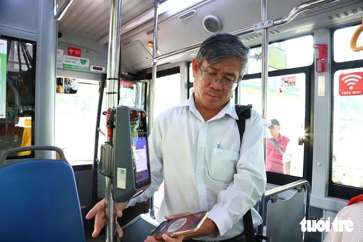 TP.HCM có hơn 30,6 triệu lượt hành khách đi xe buýt sau 3 tháng miễn phí - Ảnh 2.
