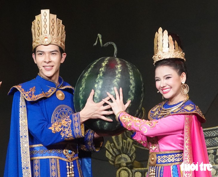 Nhạc kịch Sự tích quả dưa hấu ‘cháy vé’ trước giờ mở màn - Ảnh 1.