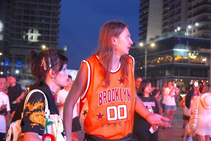 NSƯT Xuân Bắc: Đừng để đêm trước vỗ tay, sáng sau tháo sân khấu là xong công nghiệp văn hóa - Ảnh 4.