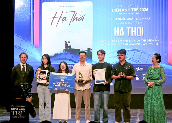 Phim ngắn 'Hạ thời' thắng lớn tại Liên hoan phim Điện ảnh Trẻ 2026 - Ảnh 2.