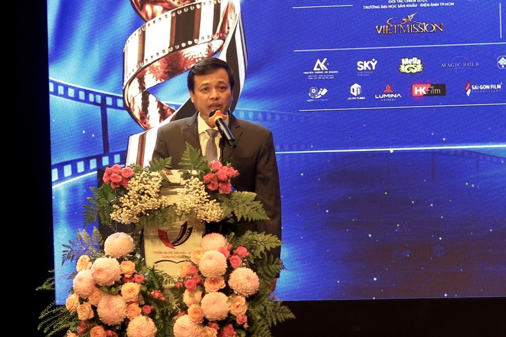 Phim ngắn 'Hạ thời' thắng lớn tại Liên hoan phim Điện ảnh Trẻ 2026 - Ảnh 3.
