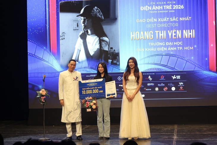 Phim ngắn 'Hạ thời' thắng lớn tại Liên hoan phim Điện ảnh Trẻ 2026 - Ảnh 4.