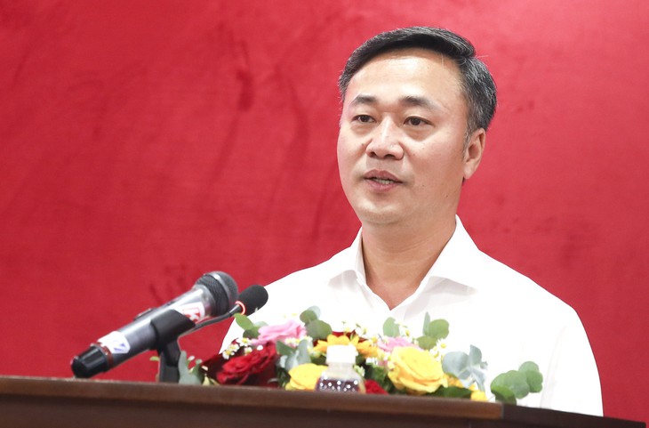 Chủ tịch Khánh Hòa: Cán bộ giải phóng mặt bằng phải nắm chắc hồ sơ, hiểu chính sách, biết lắng nghe - Ảnh 1.