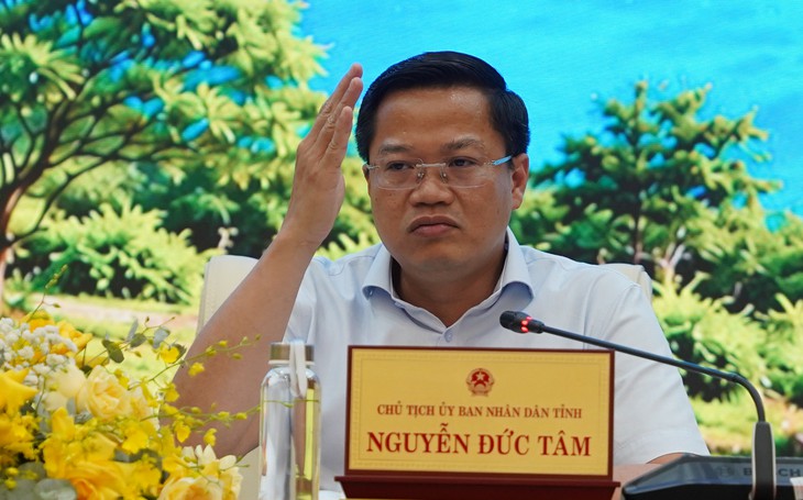 Chủ tịch Quảng Ngãi trăn trở: Sâm Ngọc Linh ngoài ngâm rượu có sản phẩm gì
khác? - Ảnh
2.