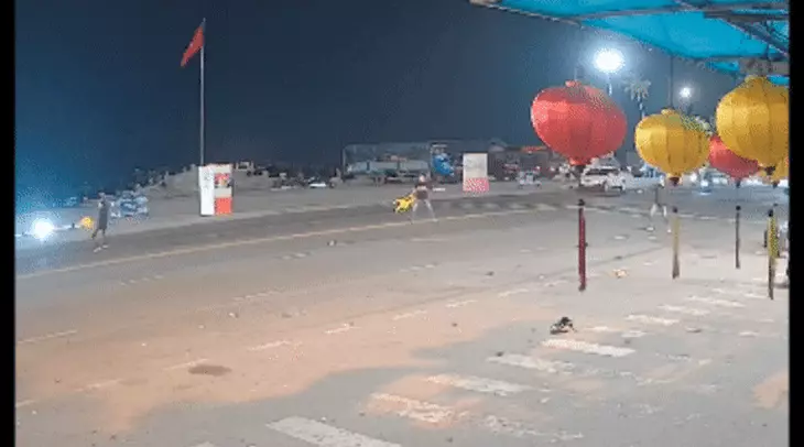 Tìm nhân chứng vụ đánh nhau náo loạn đường phố ở trung tâm Nha Trang - Ảnh 2.