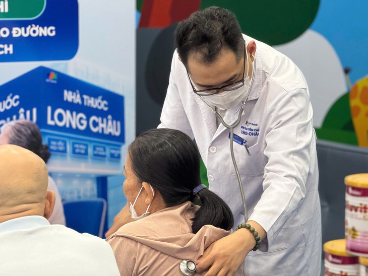 Tầm soát sức khỏe miễn phí tại Long Châu giúp phát hiện đái tháo đường sớm - Ảnh 3.