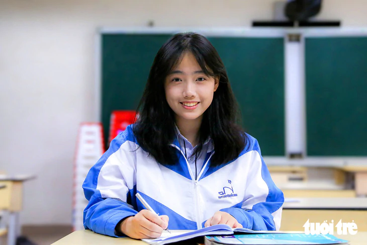 Vượt vòng phỏng vấn với GS Ngô Bảo Châu, nữ sinh giành học bổng toán học danh giá - Ảnh 2.
