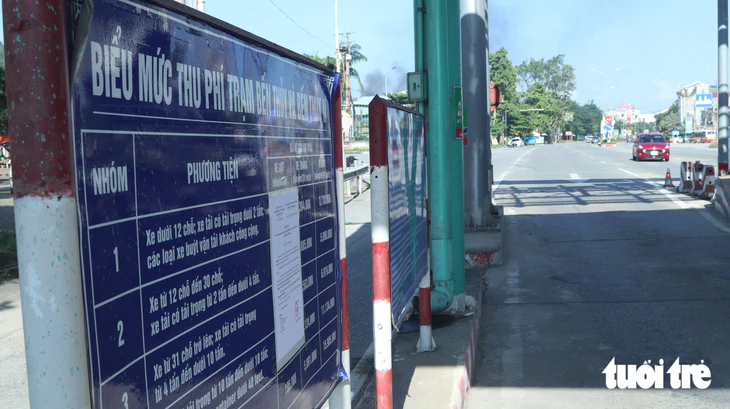 Ngày đầu dừng thu phí 2 trạm BOT Bến Thủy, xe qua lại thông thoáng - Ảnh 4.