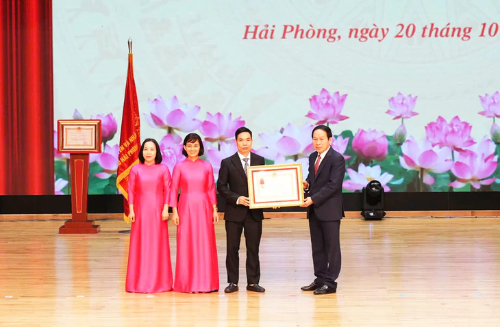 Hải Phòng phải tháo gỡ điểm nghẽn để trở thành đầu tàu kinh tế - Ảnh 3.