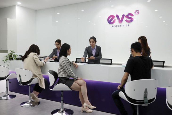 Chứng khoán EVS bất ngờ lỗ hơn 42 tỉ đồng sau quý 2 lãi gần 200 tỉ - Ảnh 1.