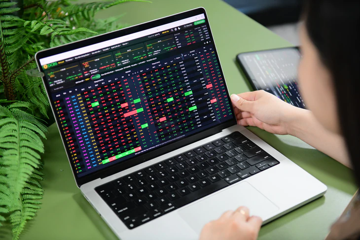 Chứng khoán 21-10: Lực cầu bắt đáy xuất hiện, xu hướng VN-Index sắp đảo chiều? - Ảnh 1.