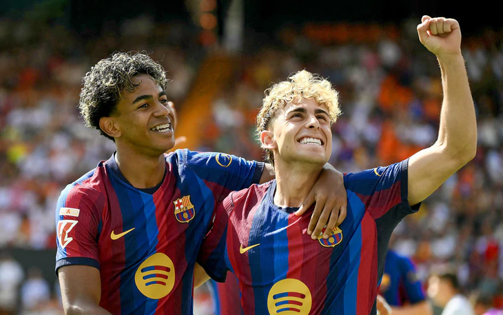 HLV Enrique và Flick hé lộ yếu tố quyết định trận đại chiến PSG - Barca - Ảnh 2.