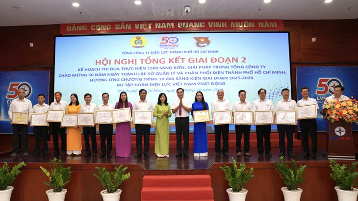 EVNHCMC tổng kết phong trào thi đua sáng kiến và giải đi bộ rèn luyện sức khỏe - Ảnh 3.