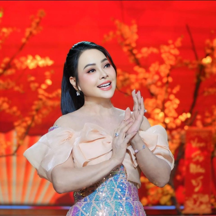 Ca sĩ Đông Đào lên tiếng vụ rao bán nhà máy nước 100 tỉ đồng  - Ảnh 2.