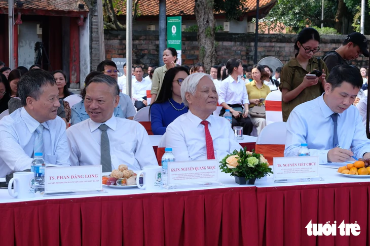 Việc xây dựng người Hà Nội thanh lịch, văn minh cần thực chất hơn - Ảnh 3.