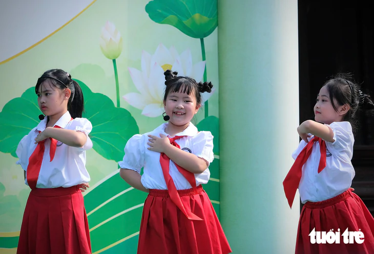 Việc xây dựng người Hà Nội thanh lịch, văn minh cần thực chất hơn - Ảnh 4.