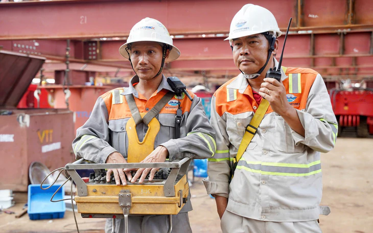 Hợp long cầu đi bộ qua sông Sài Gòn: Nối nhịp bờ vui - Ảnh 2.