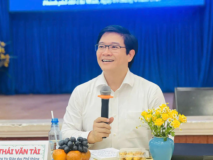 Vụ trưởng Vụ Giáo dục phổ thông: Trường phải dạy tăng cường, không thu tiền phụ huynh - Ảnh 4.