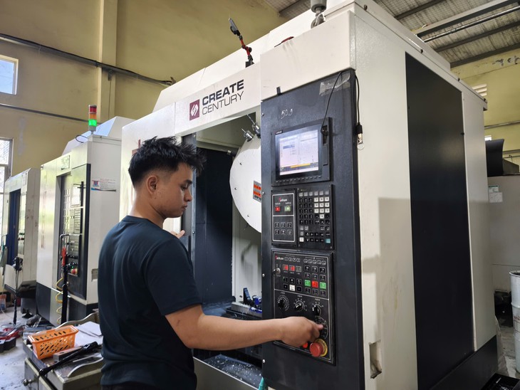 Doanh nghiệp đầu tư vào các trường nghề tại TP . HCM năm 2026 - Ảnh 1.
